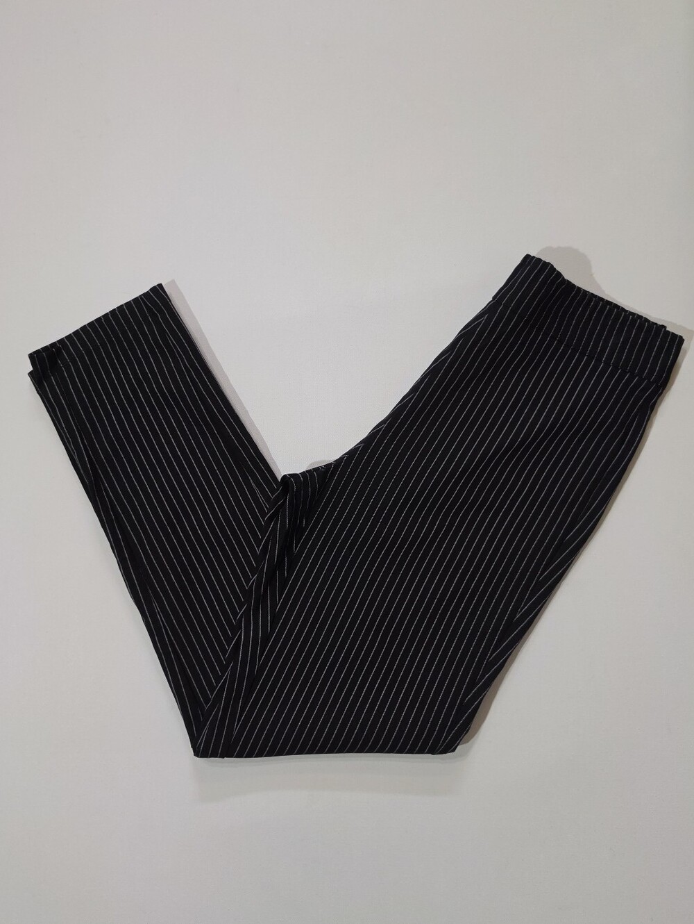 Who What Wear Pinstripe Pants Womens Size 6 Black White Mid Rise Stretch Waist